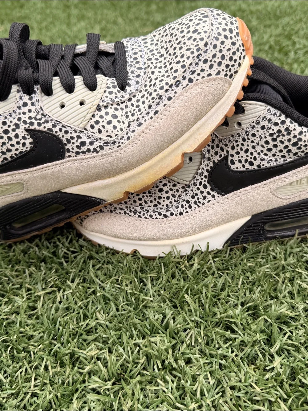 Nike Women’s Black & Cream Speckled Air Max Sneakers